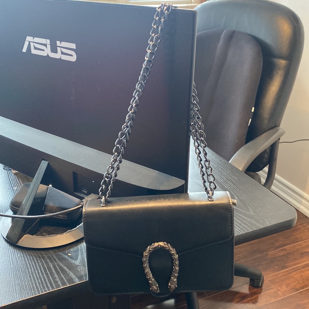 Faux leather shoulder black bag